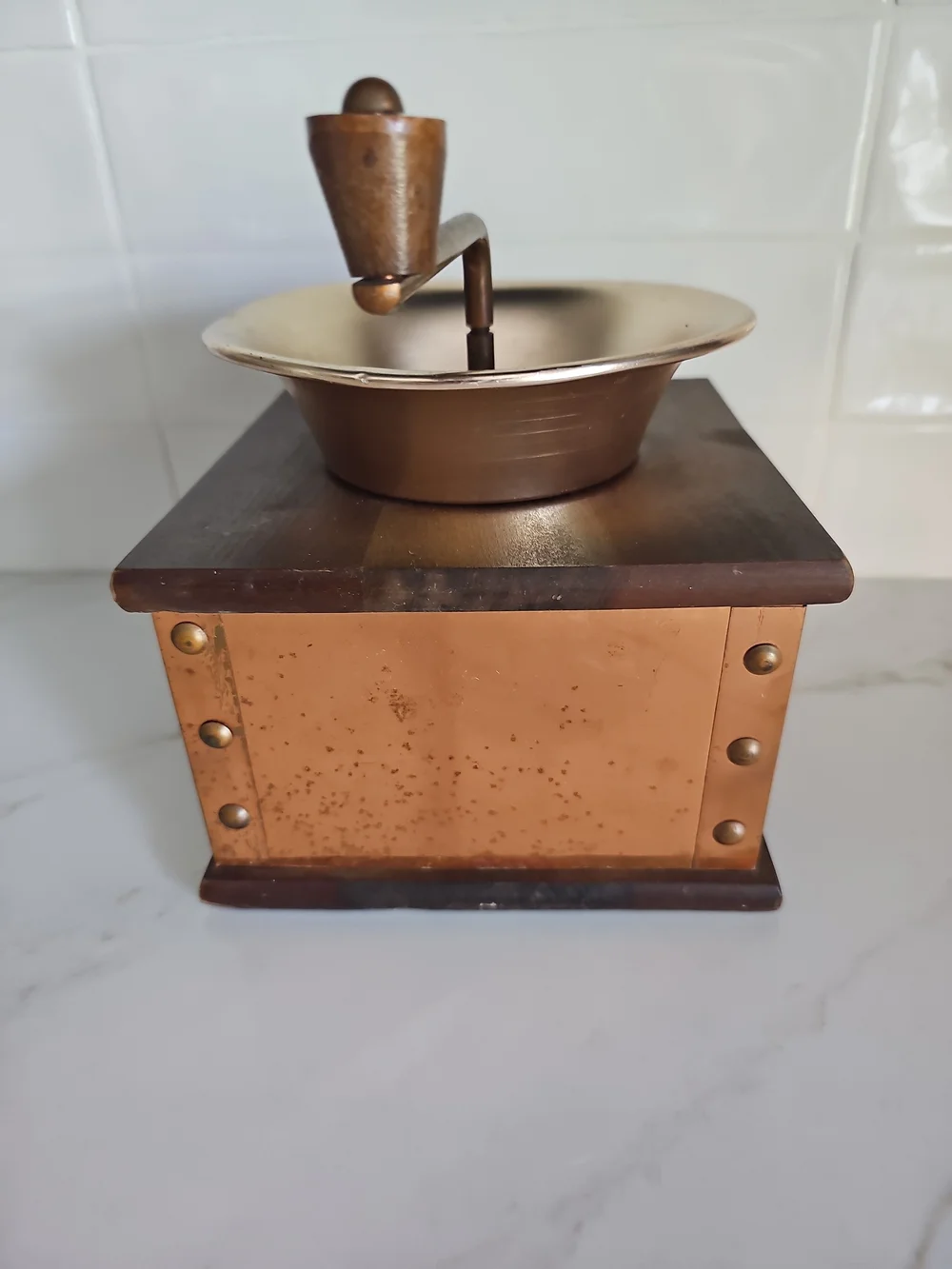 Vintage Gail Craft Coffee Grinder Mill – Rustic Farmhouse Decor (Missing Drawer)